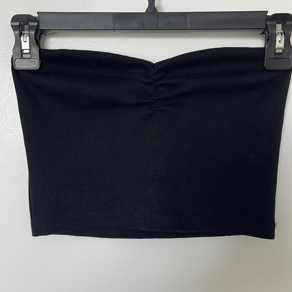 BERSHKA BLACK CROP SWEETHEART BANDEAU TOP